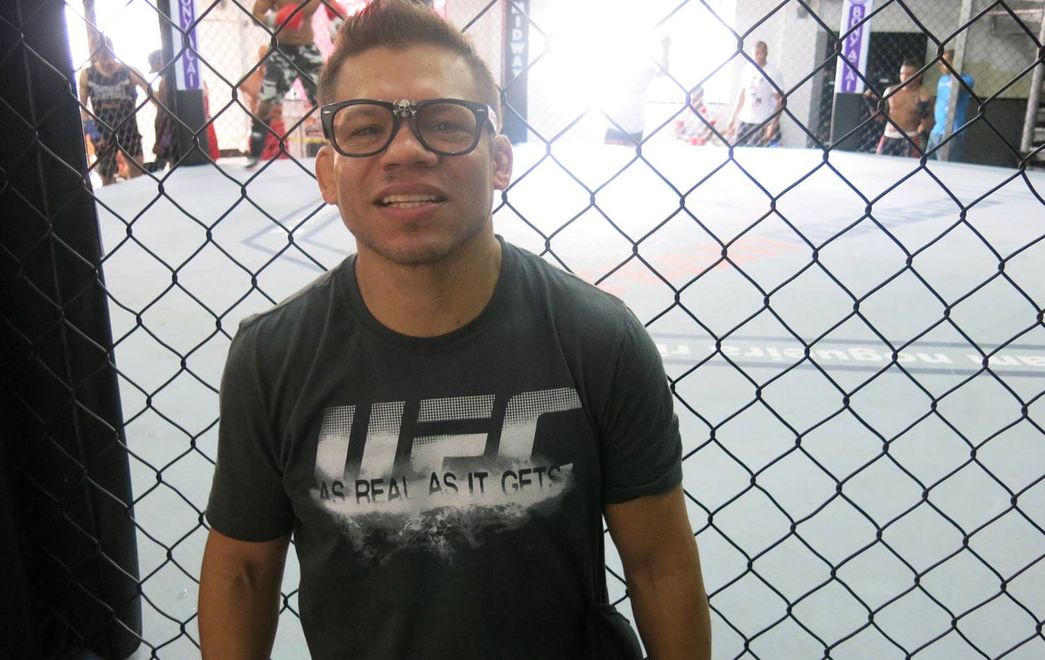 Тренер Сехудо предложил Диллашоу поставить на кон свой пояс, если провалит взвешивание