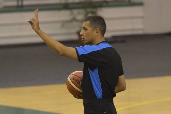 FIBA усунула українського арбітра Амбросова від обслуговування матчів