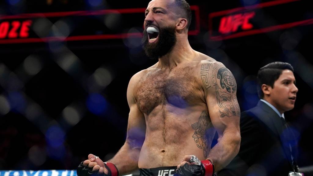 Долідзе в UFC нокаутував фаворита Докоса