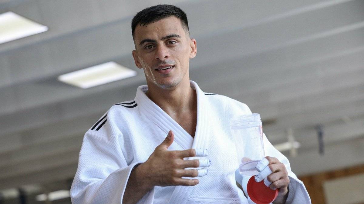 Зантарая проиграл в первой же схватке на чемпионате мира