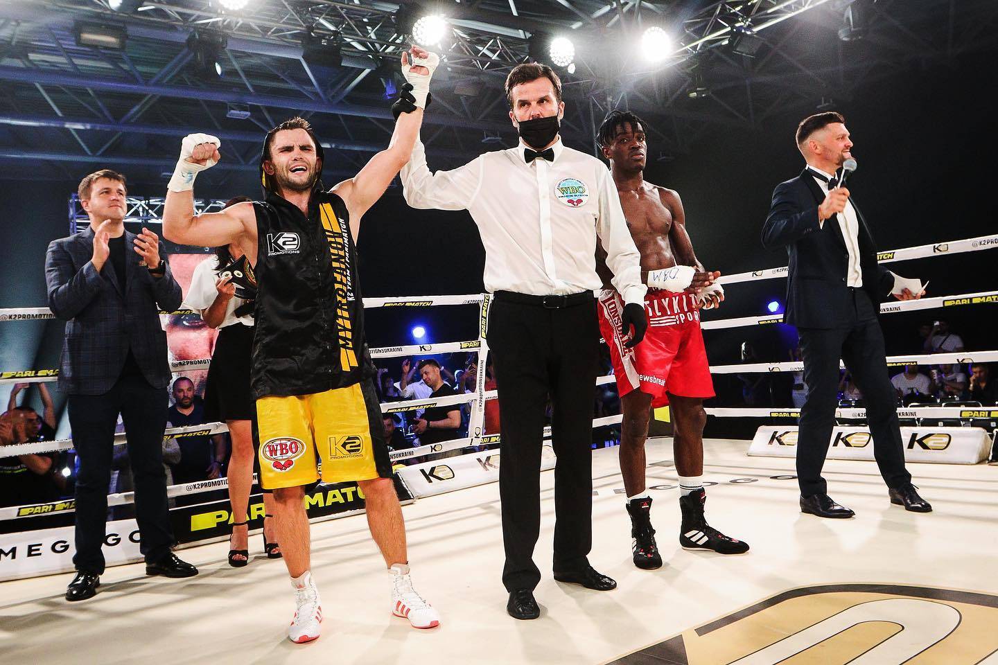 Митрофанов победил чемпиона Нигерии и защитил титул WBO