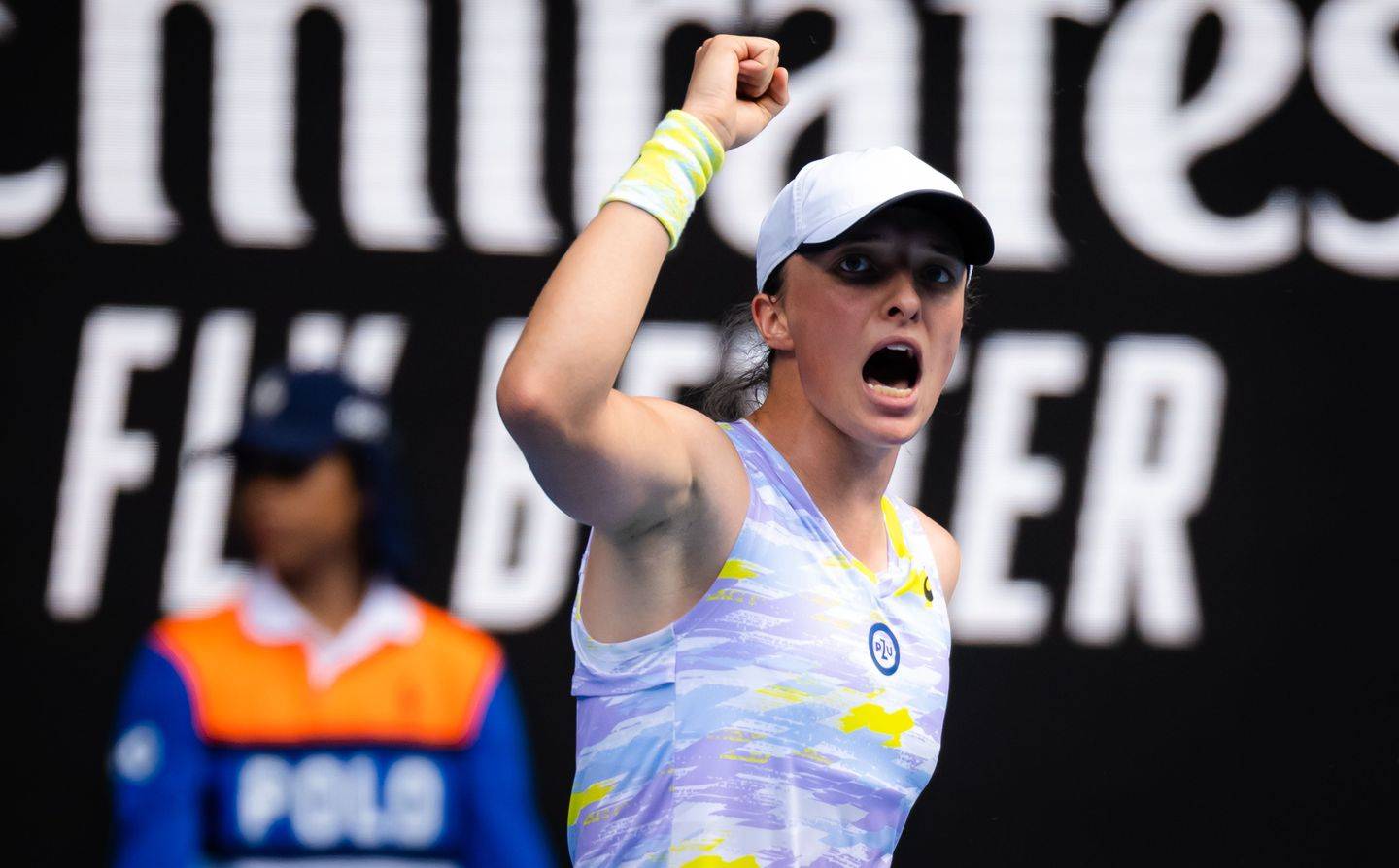 Швентек спаслась в матче с Канепи и вышла в полуфинал Australian Open