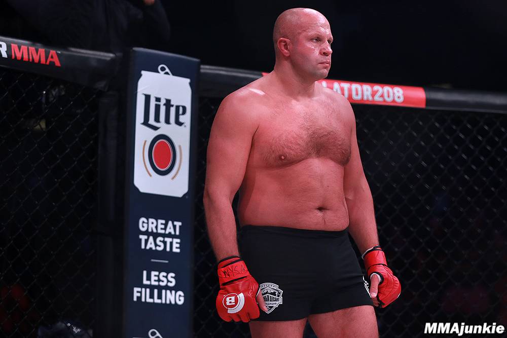 В Bellator хотят провести реванш Емельяненко против «Кро Копа»
