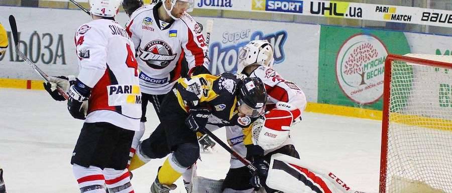 «Донбасс» обыграл «Белый Барс» и возглавил турнирную таблицу
