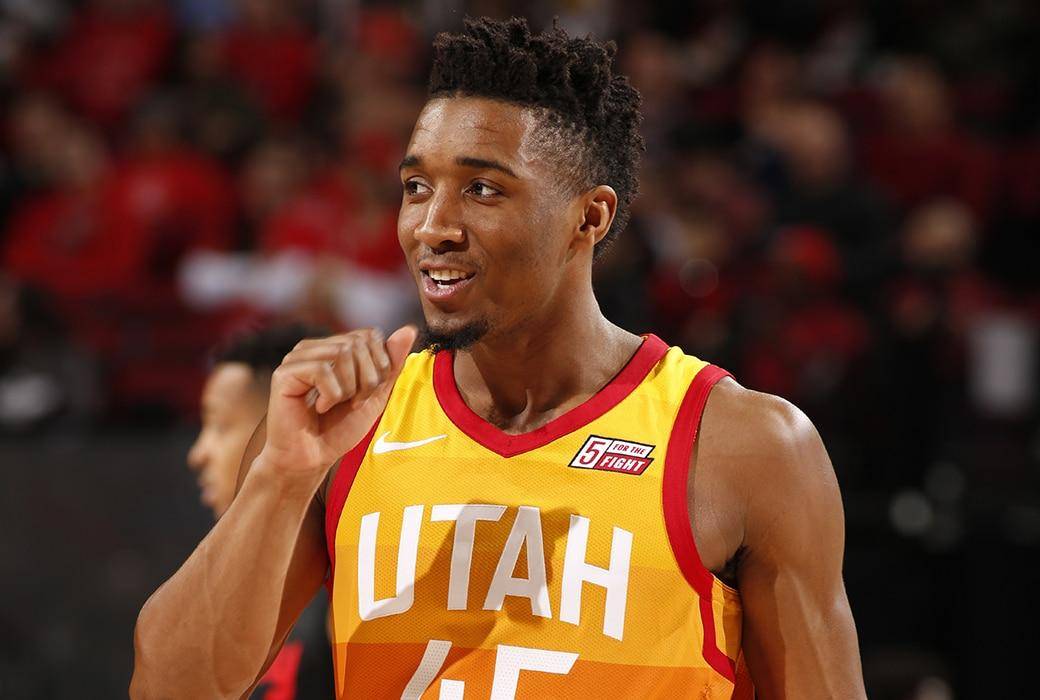 Два по 50. В НБА был установлен рекорд результативности