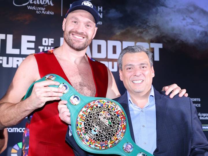 Глава WBC зробив заяву з приводу обов'язкового претендента для Ф'юрі