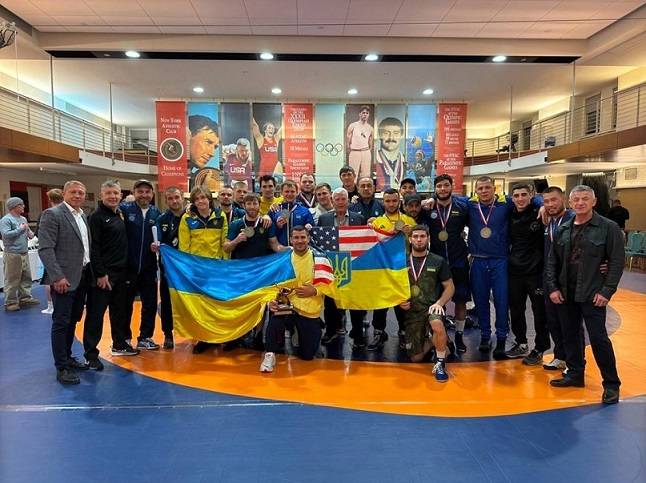 Збірна України виборола 11 медалей на турнірі в Нью-Йорку: у Насібова – золото