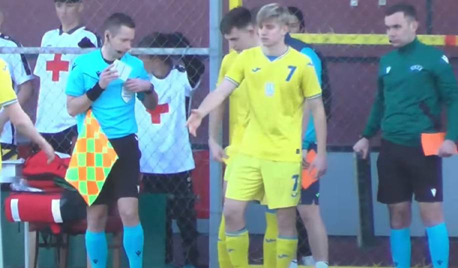 Хавбек Карпат здивувався, що до збірної України може приїхати гравець, який не розмовляє українською