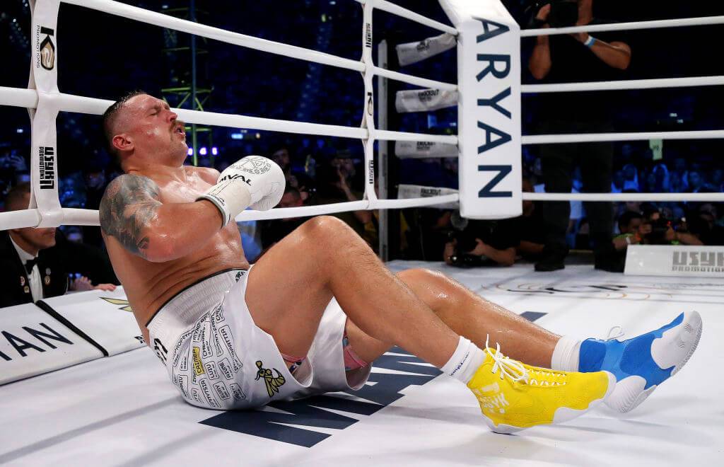«Усик – мішок…» Колишній чемпіон світу вважає, що Дюбуа може знову відправити українця в нокдаун