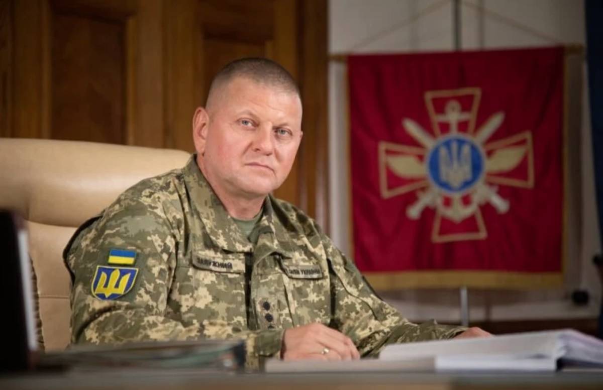 Залужний: «Вранці агресором випущено вже 75 ракет. 41 з них знешкоджені нашої ППО»
