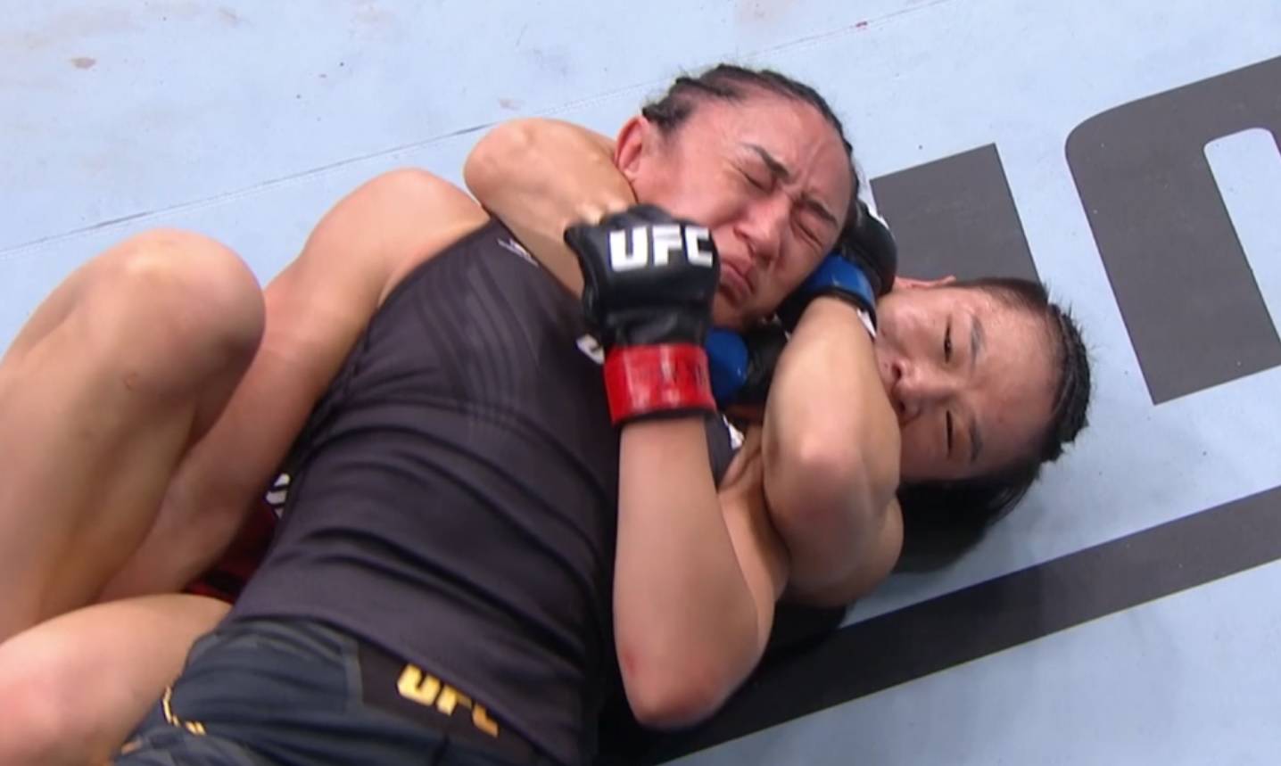 Жанг знову стала чемпіонкою UFC, достроково перемігши Еспарзу