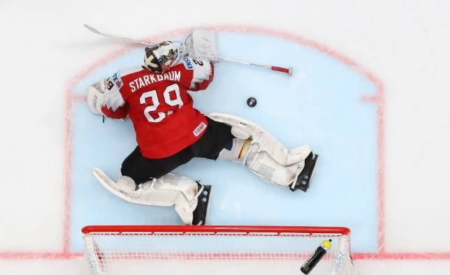 Сумасшедшая реакция Штаркбаума – на вершине хит-парада лучших сэйвов дня на ЧМ-2019