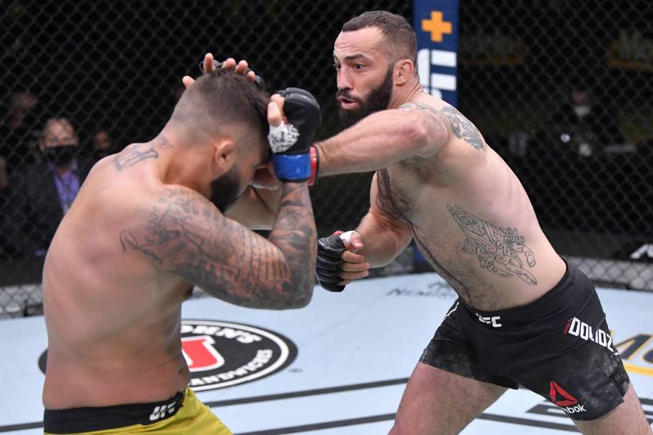 Долидзе – о победе на турнире UFC: «Раздельное решение судей было очень странным для меня»