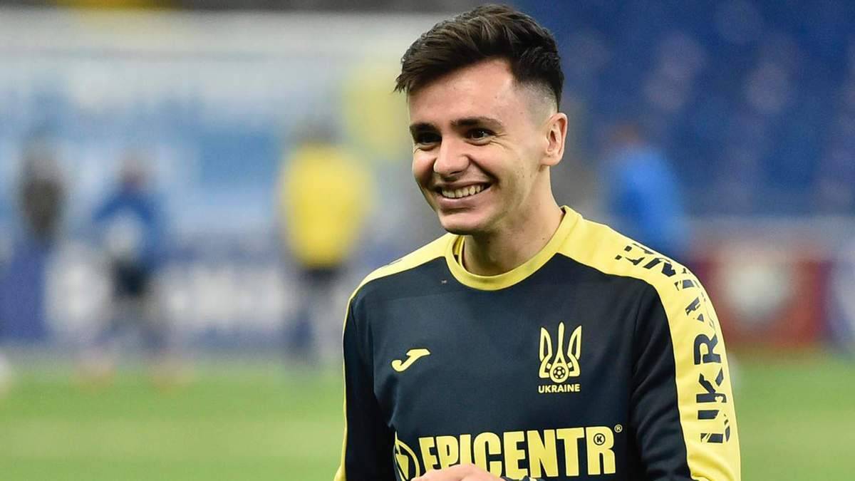 Вечірка на тренуванні. Як гравці збірної України привітали Шапаренко з днем народження 