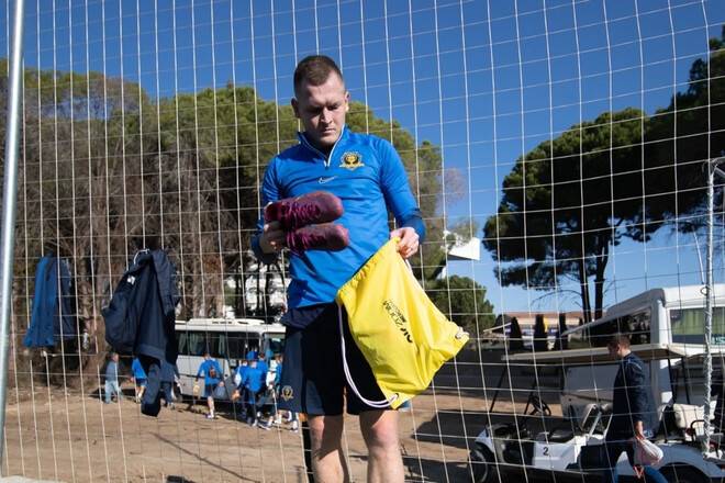 Дніпро-1 узгодив нові контракти з двома футболістами