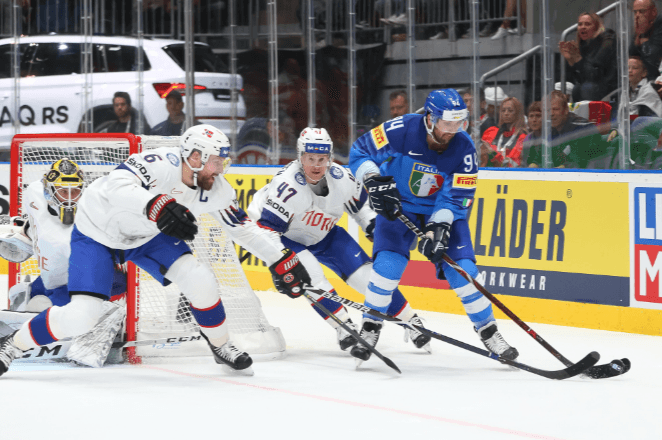 Италия забросила свою первую шайбу на чемпионате мира-2019