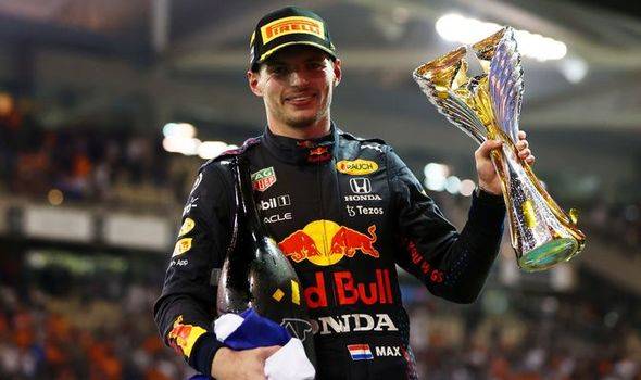 Албон: « Red Bull і Ферстаппен заслужили титул »