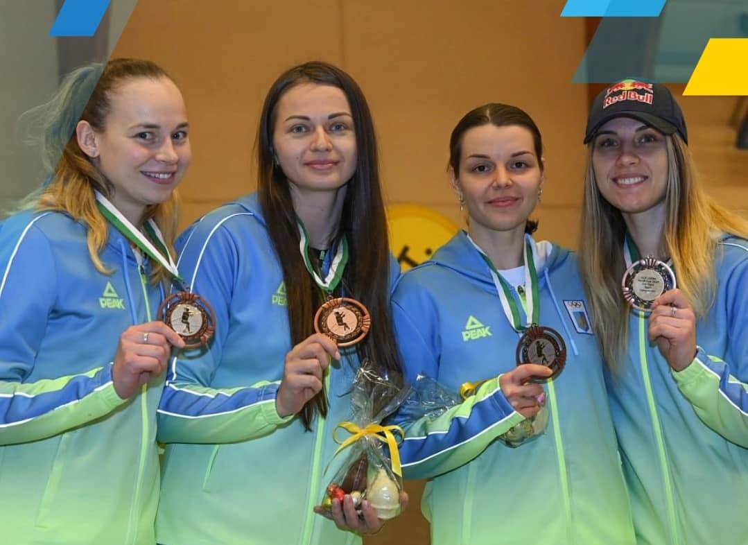 Збірна України після здобуття олімпійської ліцензії завоювала медалі етапу Кубка світу