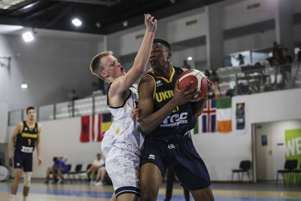 Сборная Украины U-18 потеряла шансы на повышение в классе