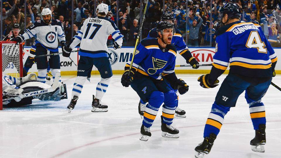 «Сент-Луис» выбил «Виннипег», «Вашингтон» прошелся по «Каролине» и вышел вперед в серии