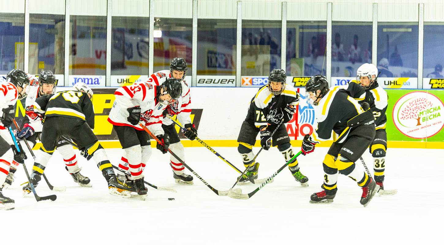 « Дружба-ХТЗ » і « Крівбасс » здобули перші перемоги на Junior Hockey Cup