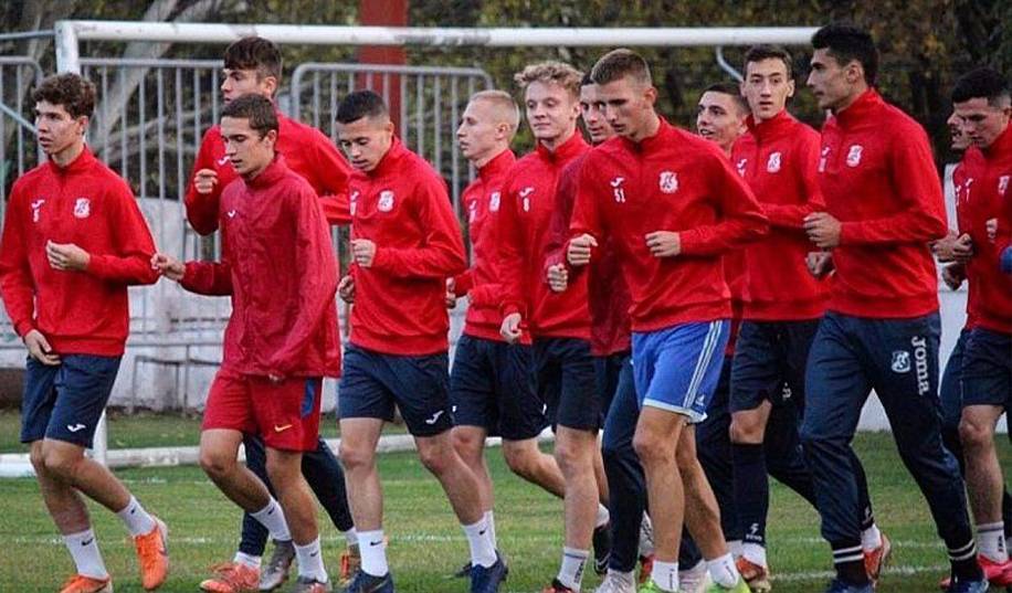 Рідний клуб Довбика розпустив усіх гравців і тренерів