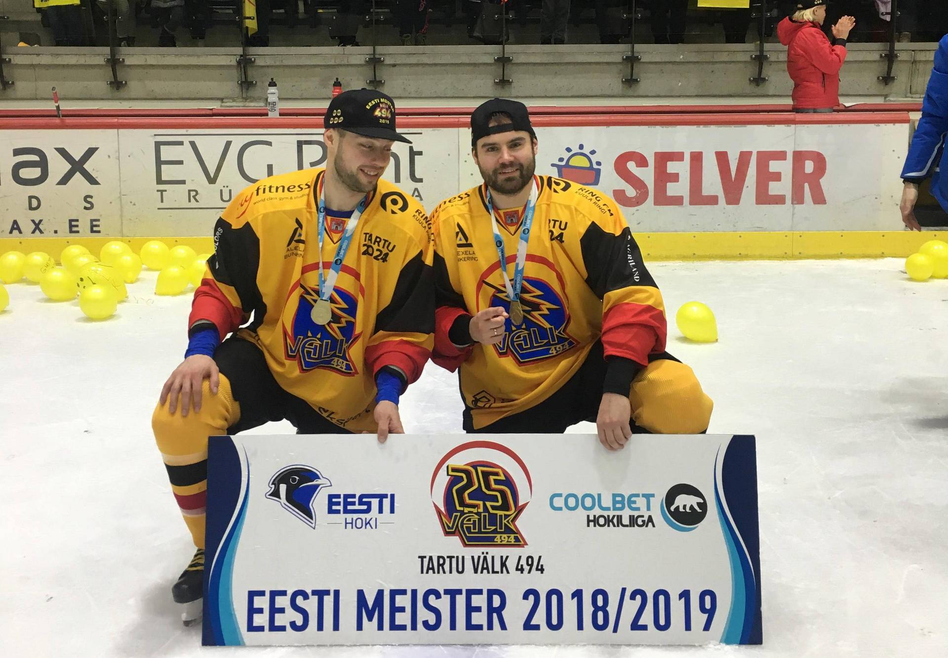 Два украинских хоккеиста стали чемпионами Эстонии