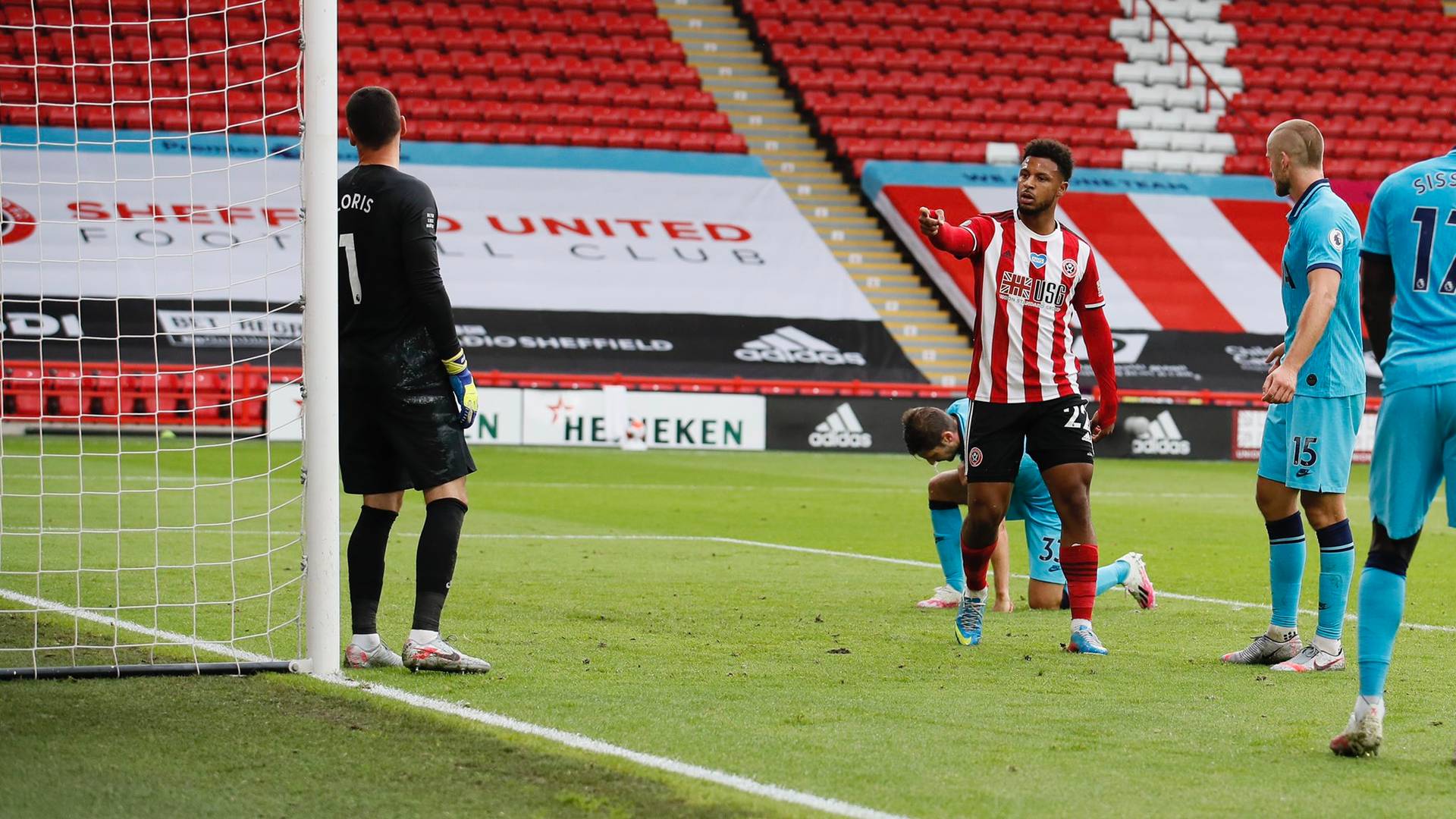 «Тоттенхэм» усложнил себе попадание в Лигу чемпионов, проиграв «Шеффилду»