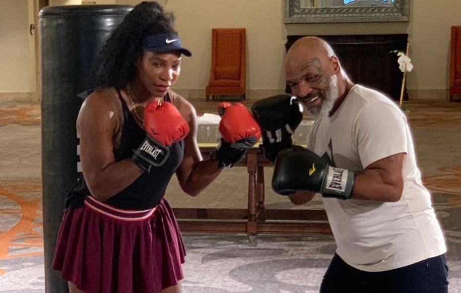 Бедный Майк. Тайсон придержал грушу, которую яростно колотила Серена Уильямс