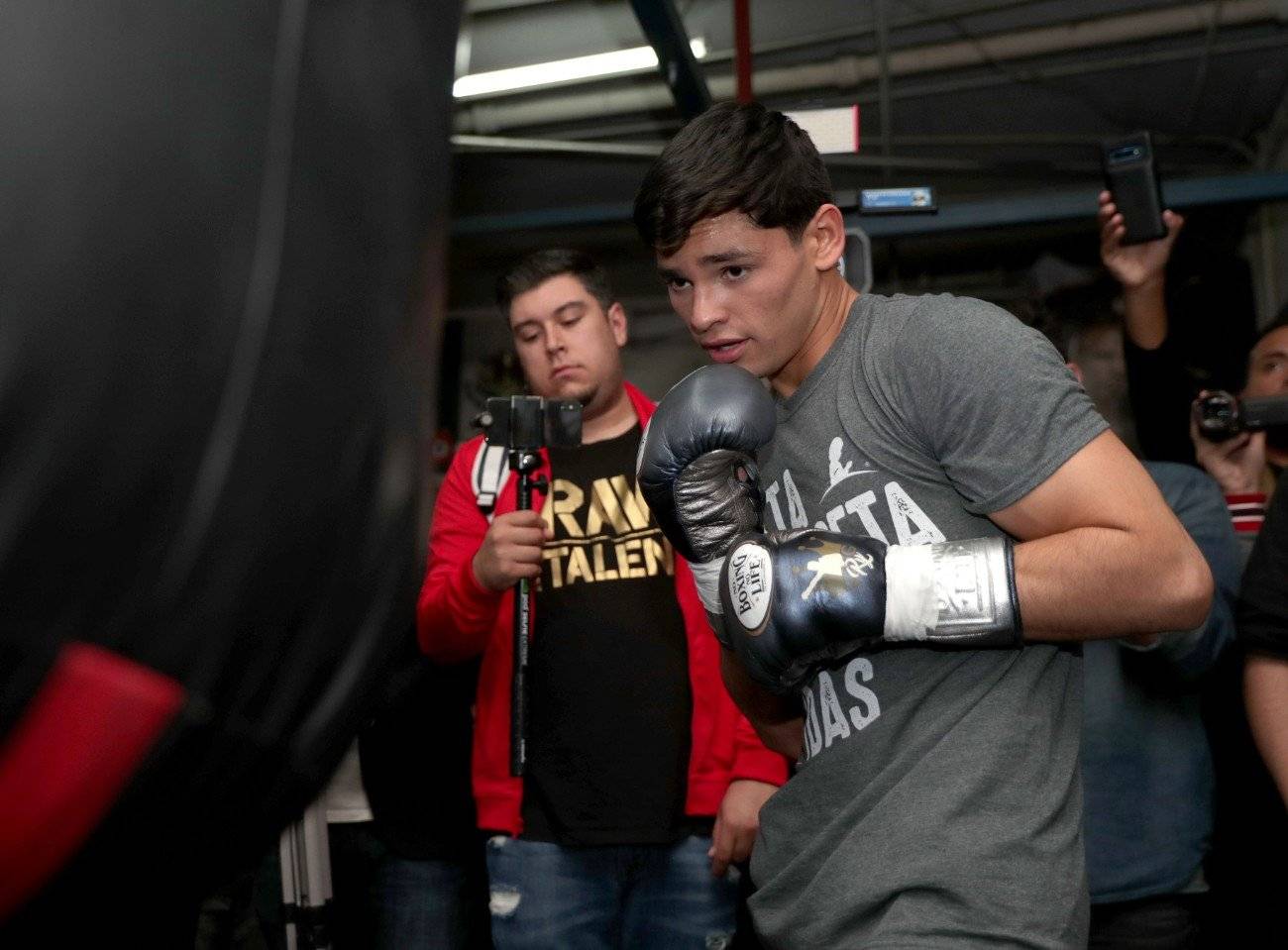 Президент Golden Boy: «Ломаченко будет тяжело в бою с Райаном Гарсией»