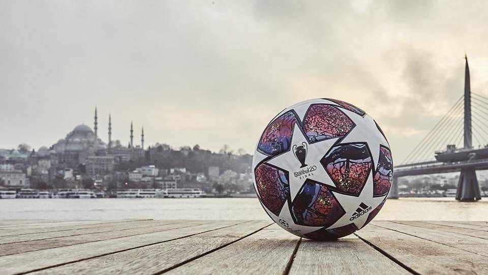 UEFA залишить фінал Ліги чемпіонів в Стамбулі, незважаючи на погіршення ситуації з COVID-19