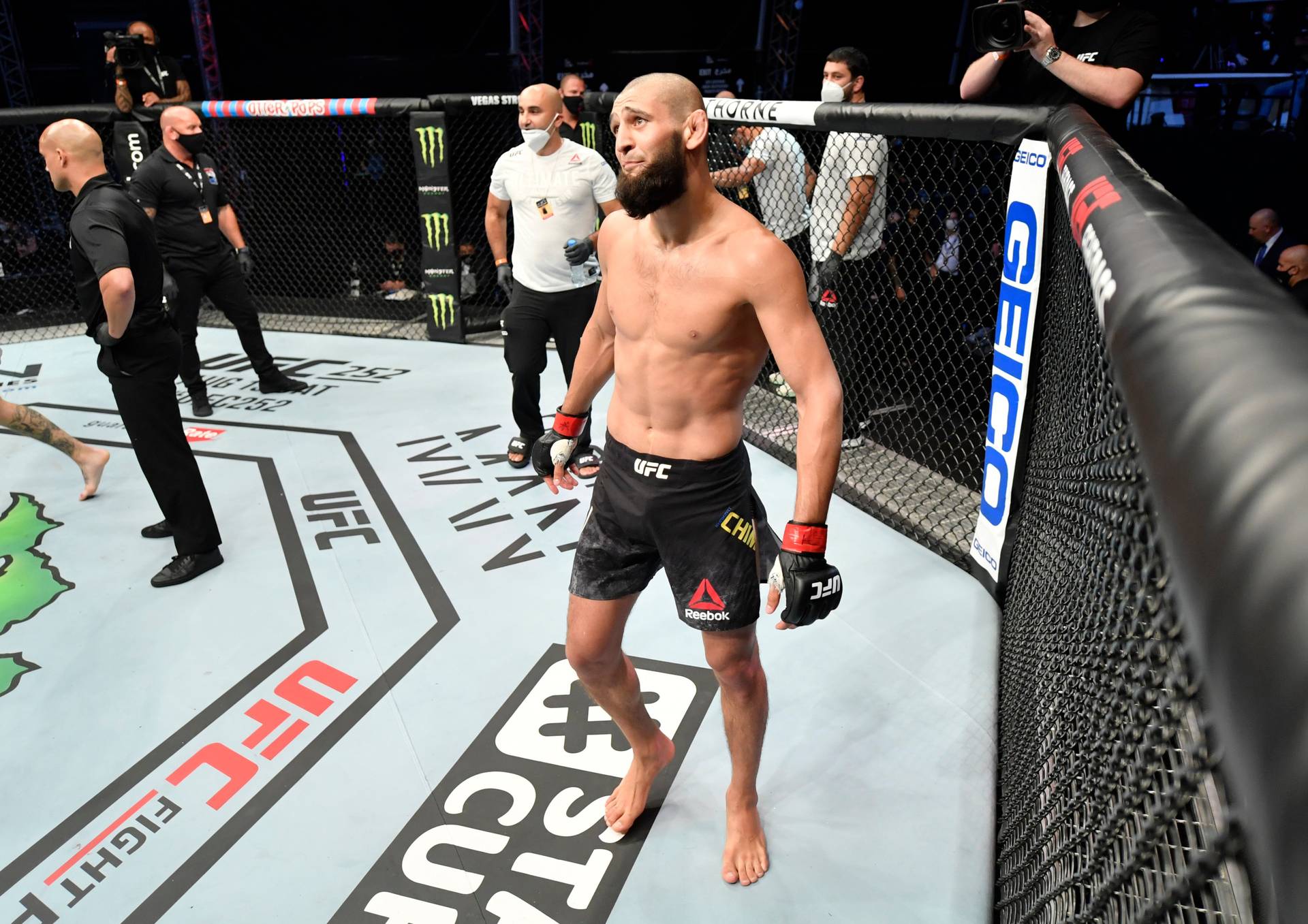 Президент UFC назвав терміни повернення Чімаева в Октагон