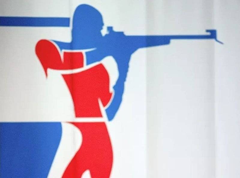 Российским биатлонистам на чемпионате мира запретили публиковать в социальных сетях символику страны
