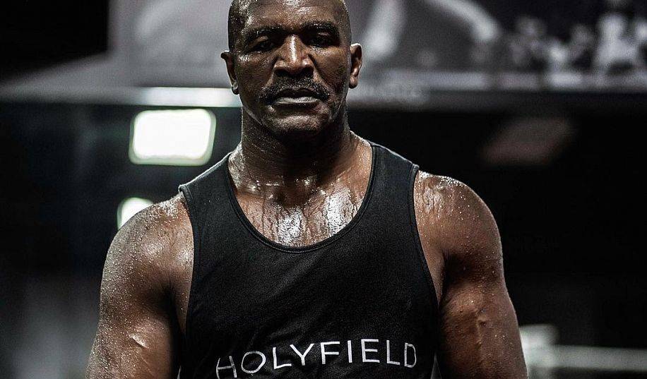 Офіційно. Холіфілд проведе поєдинок з екс-чемпіоном UFC Белфорт