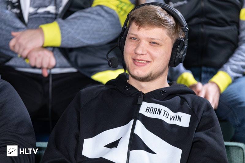 Авторитетный ресурс назвал украинца S1mple лучшим игроком 2021 года