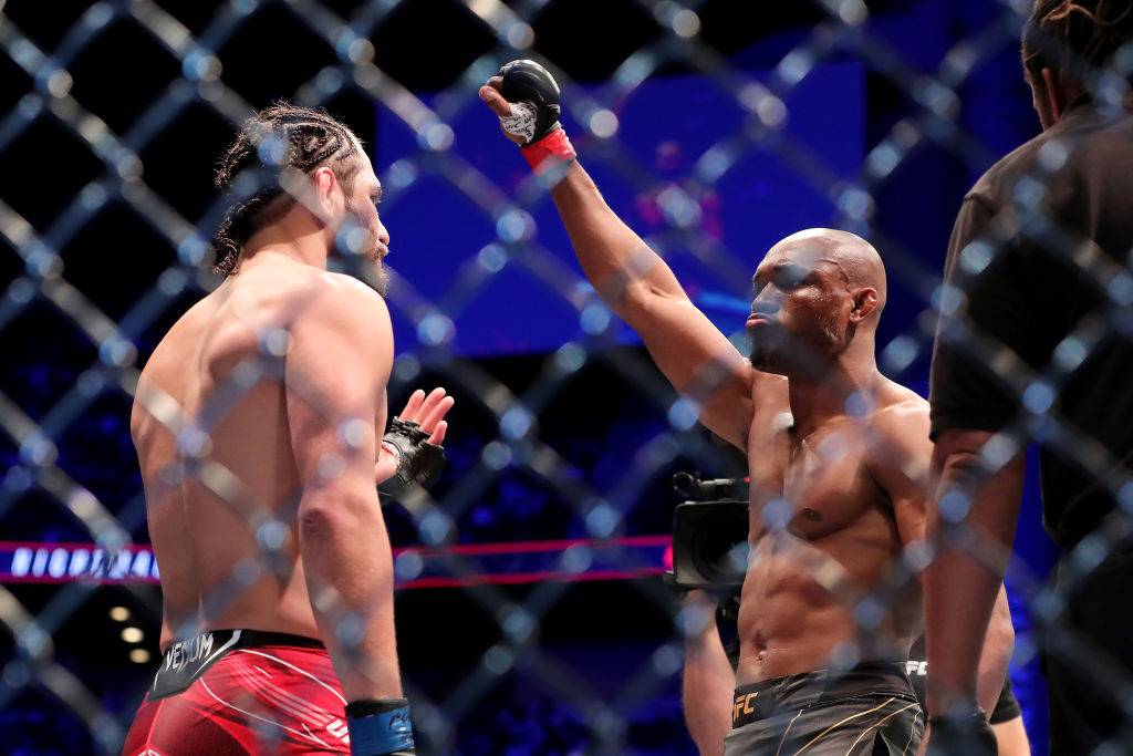 Усман обошел Джонса в рейтинге лучших бойцов UFC