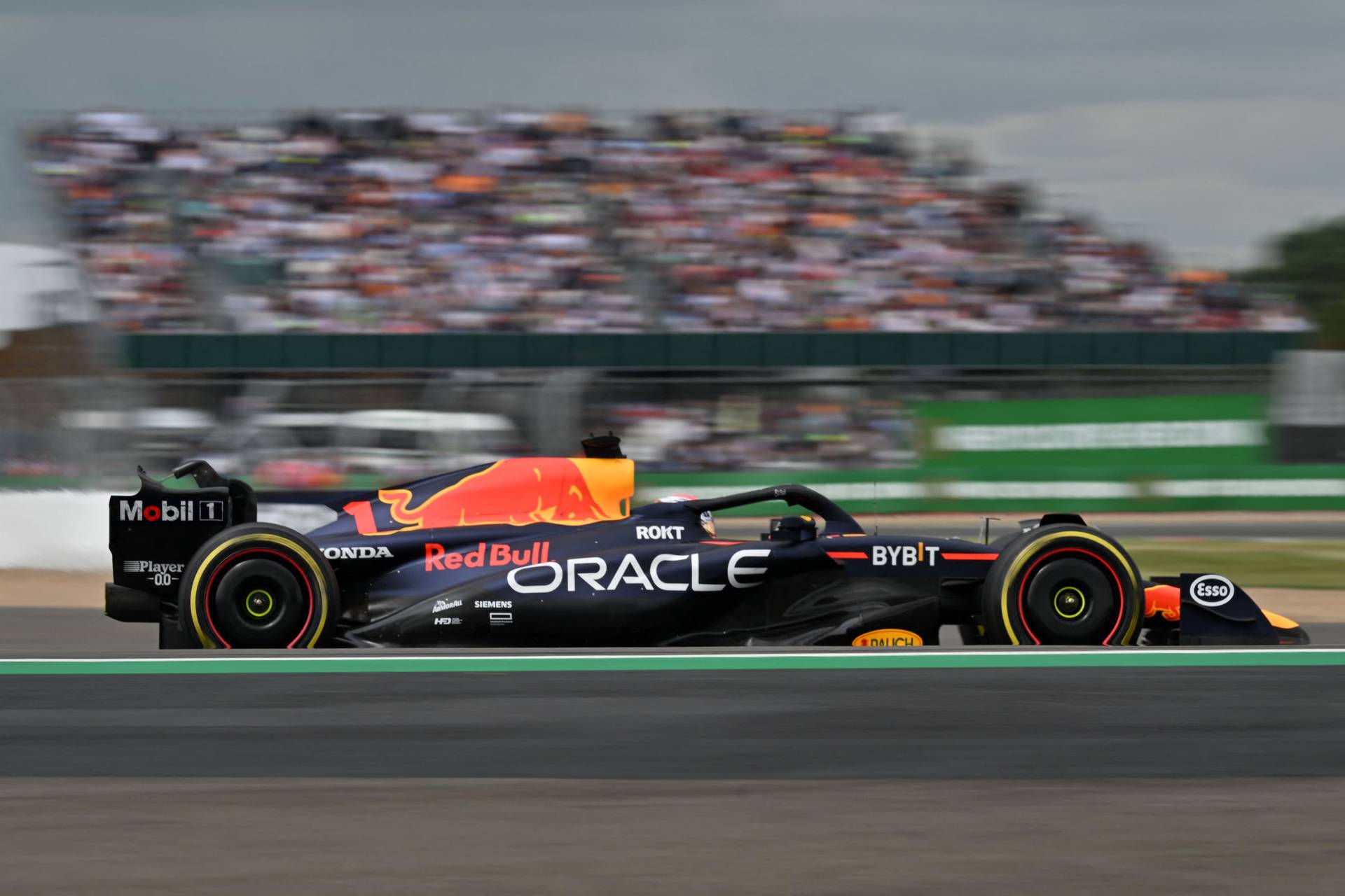 Red Bull повторила рекорд McLaren по количеству побед за сезон