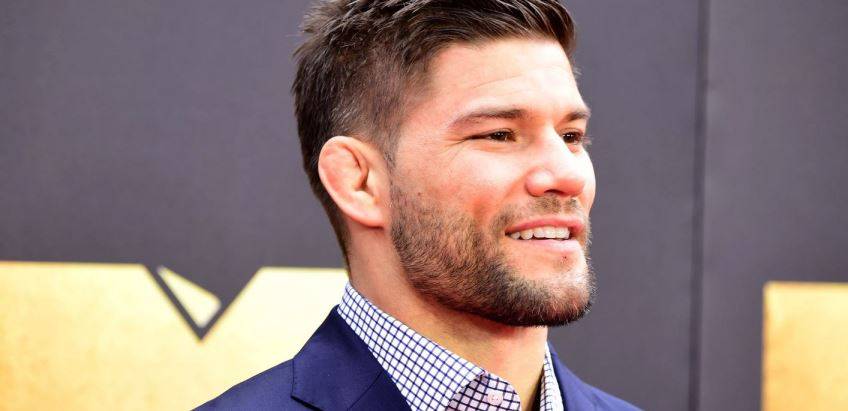 Топовый боец UFC назвал Нганну бойцом года