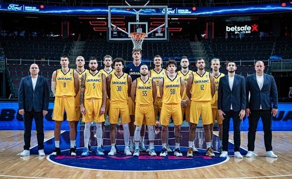 Збірна України опустилася у рейтингу FIBA