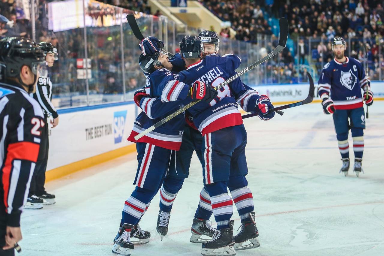 «Нефтехимик» продлил рекордную серию побед, обыграв ЦСКА