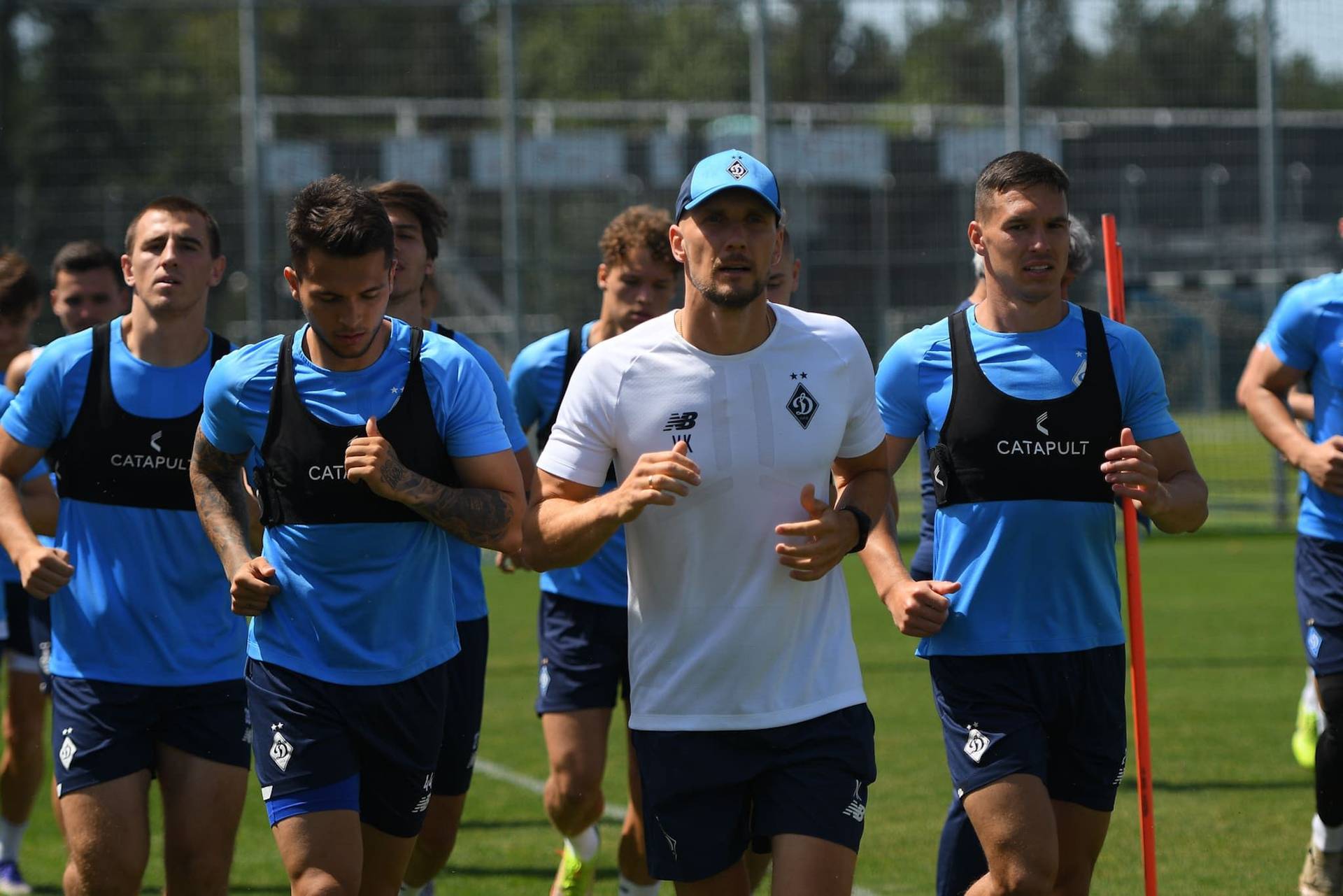 Як «Динамо» добиралося до Швейцарії. Відео