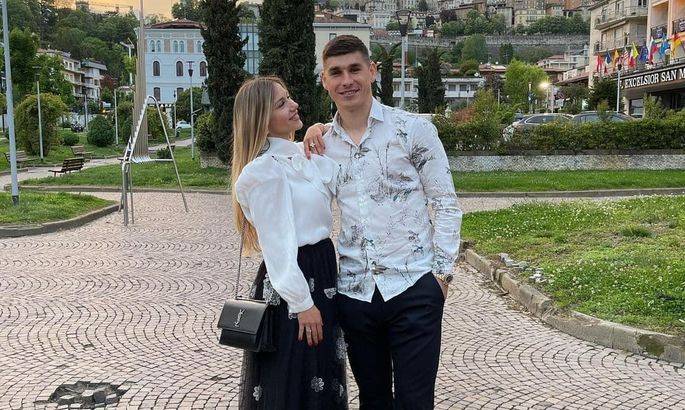 Жена Малиновского: «Еще ничего не решено, пожалуйста, будьте терпеливы»