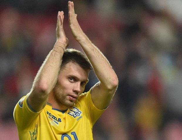 Караваев: «Когда я оказываюсь в штрафной зоне, стараюсь брать игру на себя»