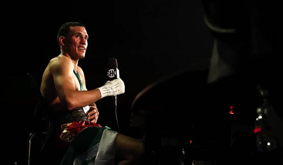 Бенавидес предложил Альваресу провести бой