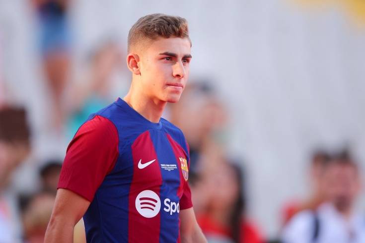 Барселона согласовала продление контракта с Фермином Лопесом