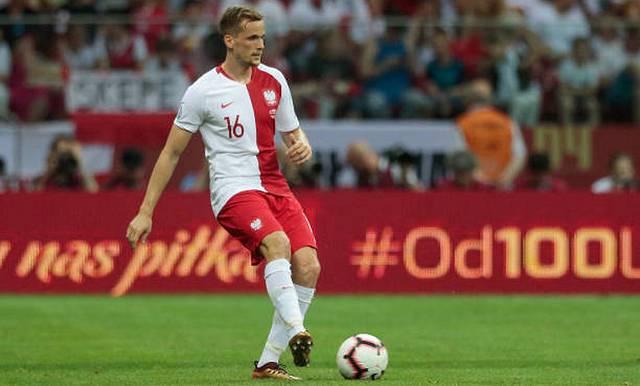 Кендзера отдал голевую передачу за сборную Польши