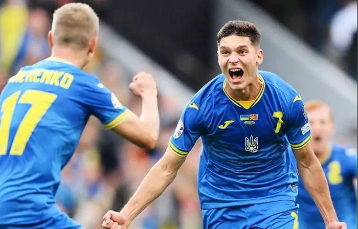 Божевільний місяць Георгія Судакова