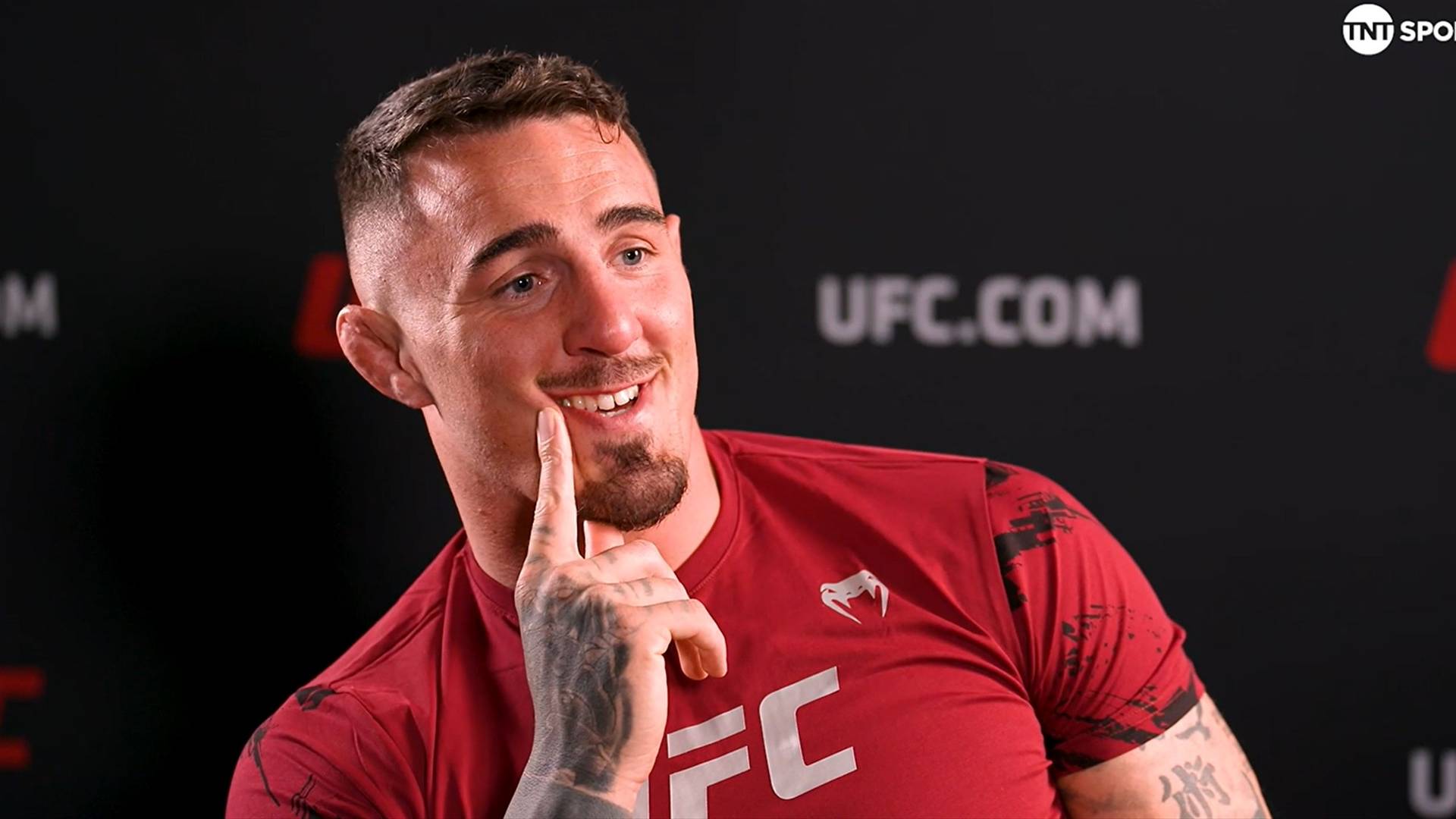 Ф'юрі просить допомоги у бійця UFC перед боєм з Нганну