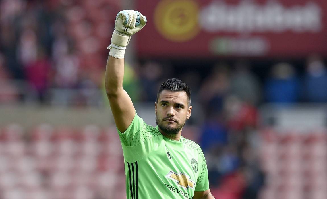 Голкипер МЮ Ромеро разбил Lamborghini неподалеку от клубной базы