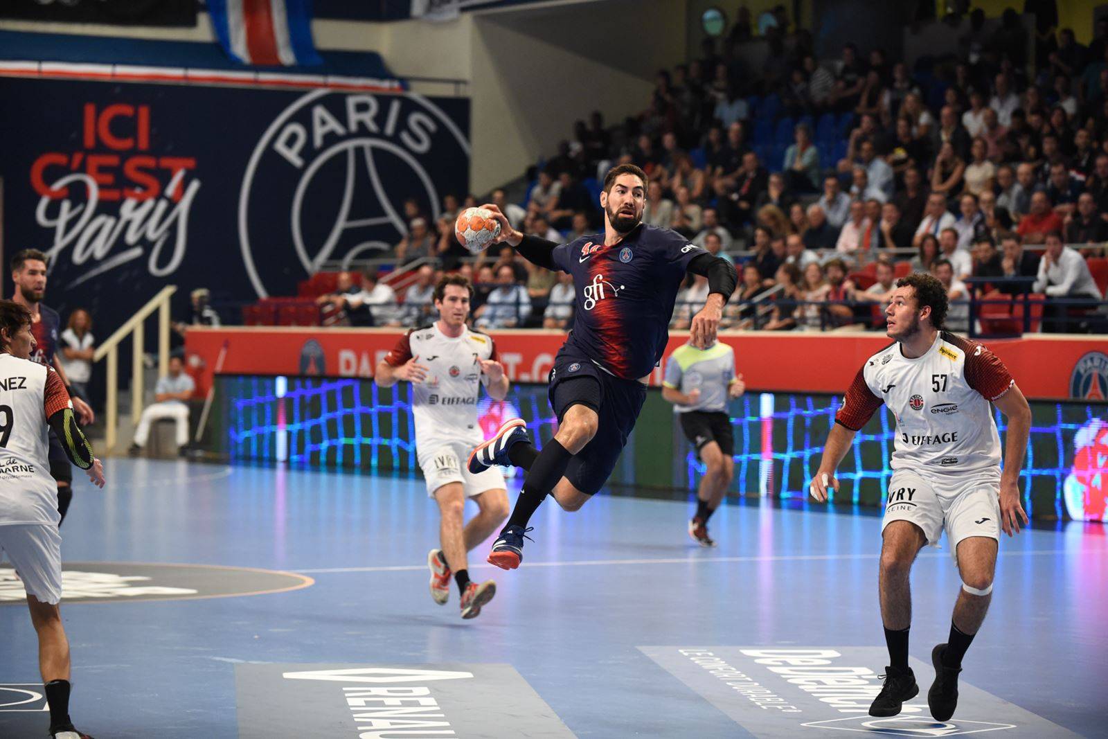 ПСЖ и «Барселона» – фавориты. Сегодня стартует стадия 1/4 финала Лиги чемпионов